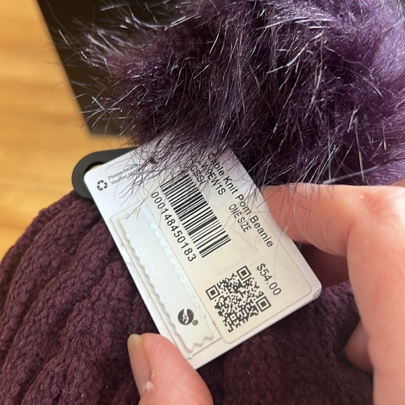 Lululemon Cable Knit Pom Beanie - Picture 2 of 2